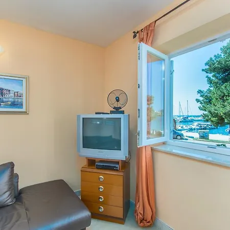 Riva Lägenhet Poreč